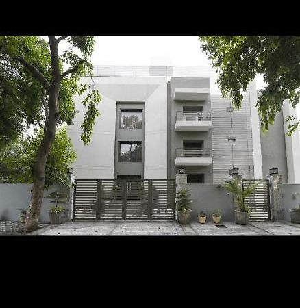Aval International Hotel Gurgaon Exterior photo