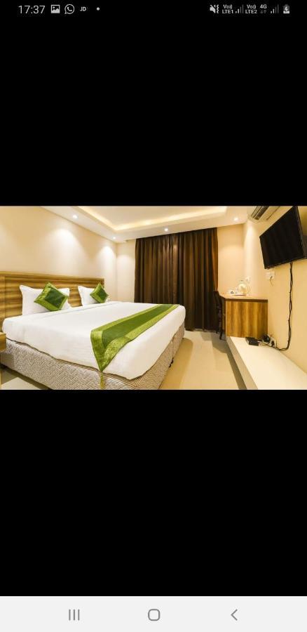 Aval International Hotel Gurgaon Exterior photo